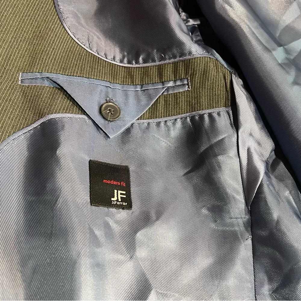 jf j.ferrar Charcoal Blazer with Blue Lining mens‎ 46